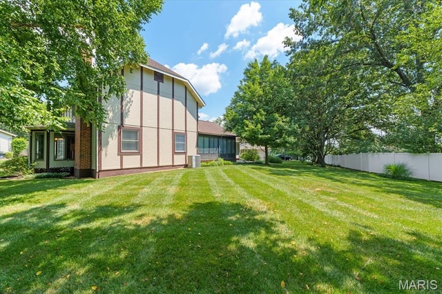 15693 Dresden Lake Ct, Chesterfield, MO 63017 - back of property with stucco siding