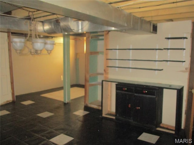 2823 Darwin Ct, Saint Louis, MO 63121 - view of below grade area