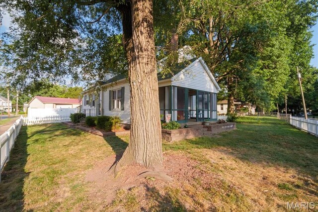 16 S 30th St, Belleville, IL 62226