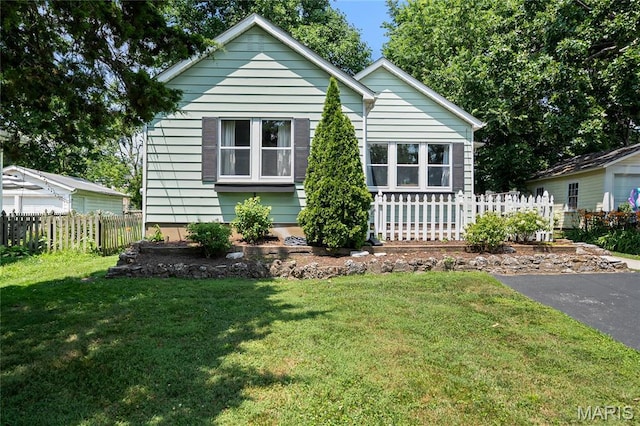 301 Baker Ave, Webster Groves, MO 63119