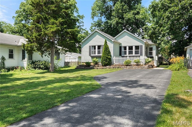 301 Baker Ave, Webster Groves, MO 63119
