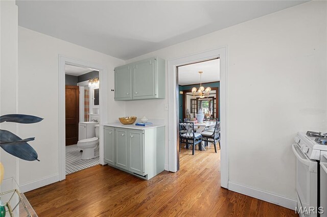 301 Baker Ave, Webster Groves, MO 63119