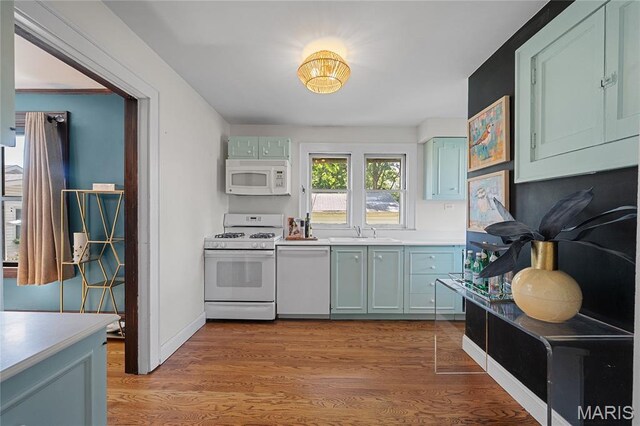 301 Baker Ave, Webster Groves, MO 63119