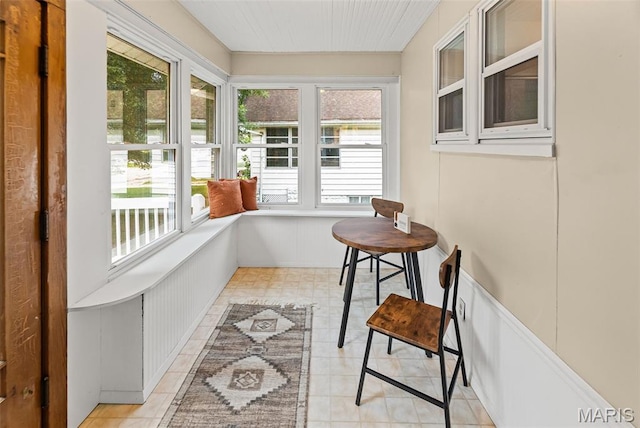 25 S 77th St, Belleville, IL 62223 - sunroom / solarium with a decorative wall and wainscoting