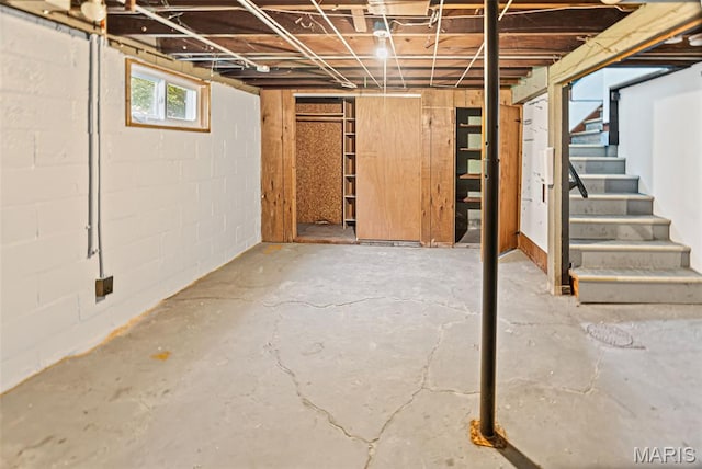 25 S 77th St, Belleville, IL 62223 - below grade area with stairway