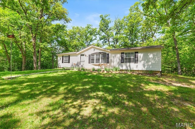 434 Cool Springs Ln, Wright City, MO 63390 - view of front of house featuring a front lawn