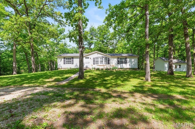 434 Cool Springs Ln, Wright City, MO 63390 - view of front of property featuring a front yard