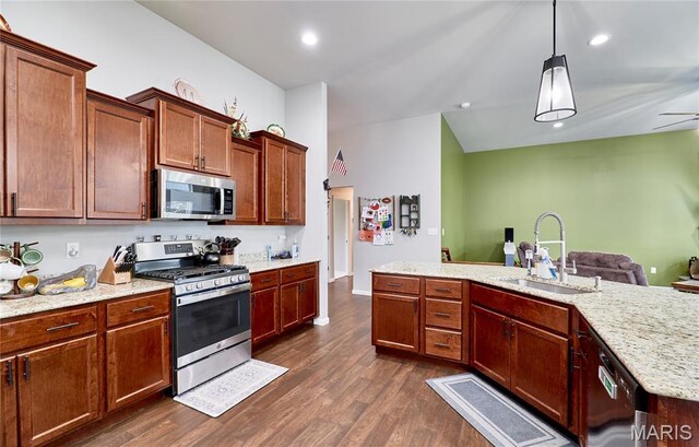 323 Laredo Ln, Moscow Mills, MO 63362