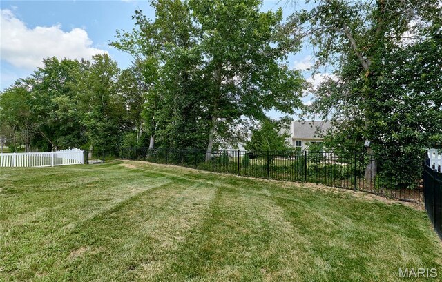323 Laredo Ln, Moscow Mills, MO 63362