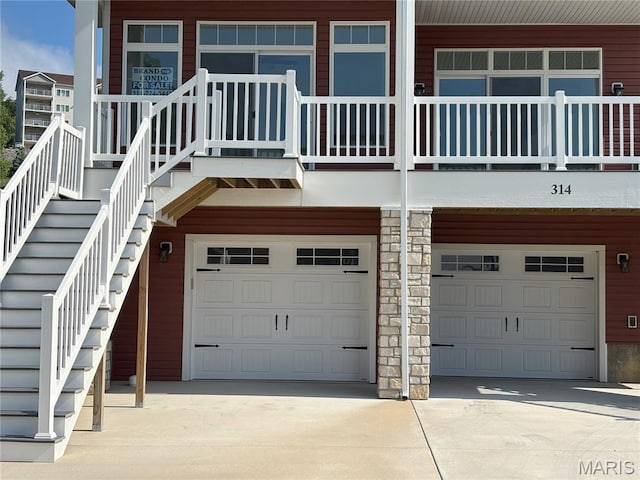 314 Captains Ct, Grafton, IL 62037 - exterior space with driveway