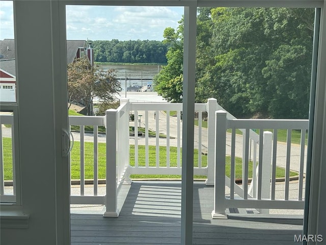 314 Captains Ct, Grafton, IL 62037 - balcony with a water view