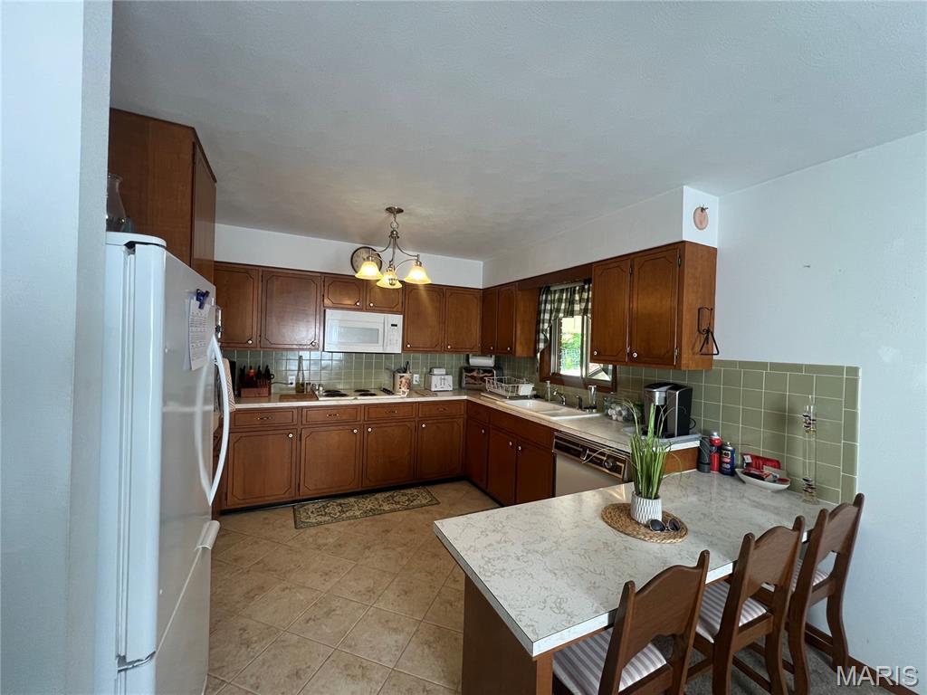 907 Henderson Ave, Poplar Bluff, MO 63901 - photo 1
