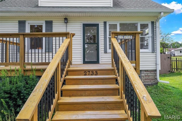 2733 Hermitage Ave, Saint Louis, MO 63143 - view of exterior entry with roof with shingles