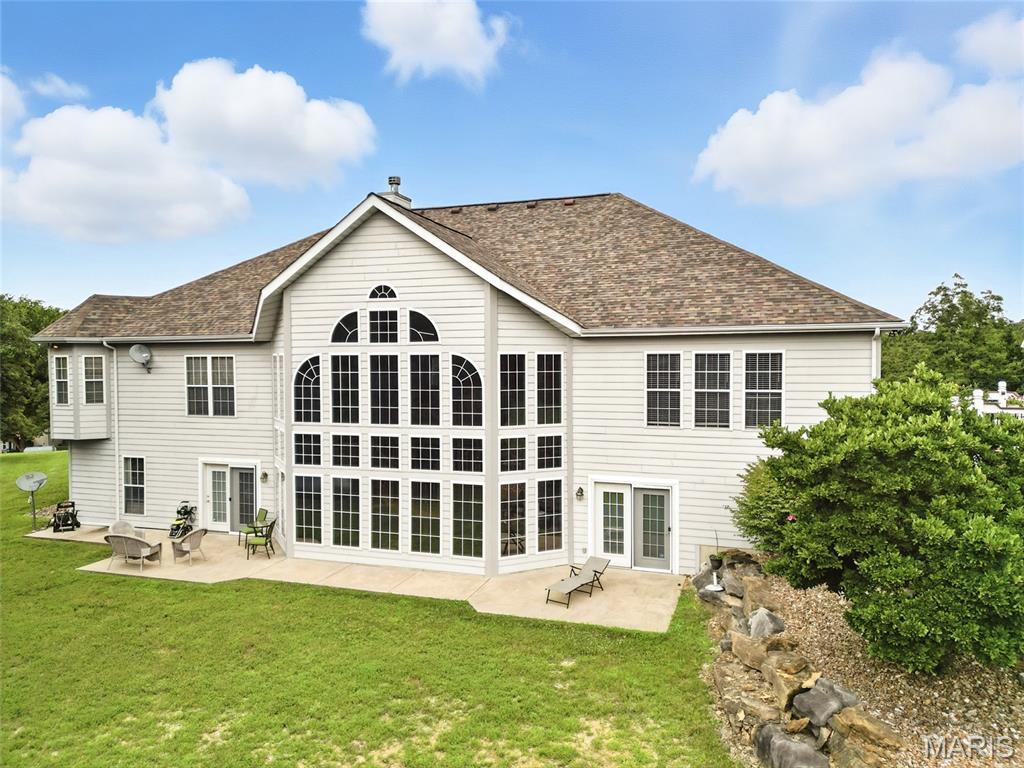 315 Oak Creek Farm Ct, Wentzville, MO 63385 - photo 2