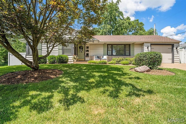 107 Huntleigh Dr, Kirkwood, MO 63122 - ranch-style home featuring a garage, a front yard, and driveway