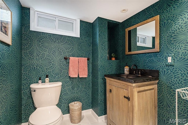 107 Huntleigh Dr, Kirkwood, MO 63122 - bathroom with wallpapered walls and vanity
