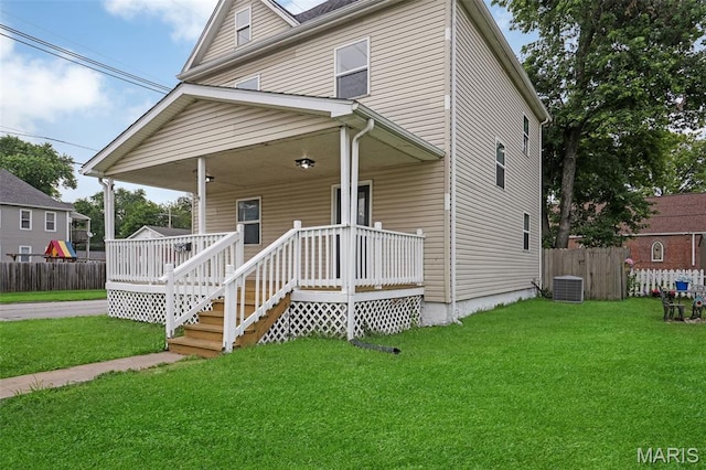 2162 State St, Granite City, IL 62040 - american foursquare style home featuring a porch