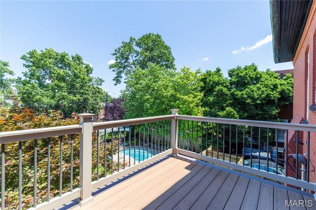 4365 Forest Park Ave, Saint Louis, MO 63108 - view of wooden deck