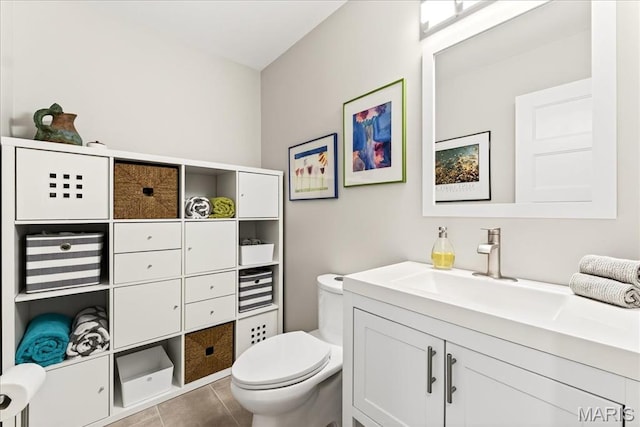 1909 King Arthur Ct, Saint Louis, MO 63146 - bathroom featuring vanity and tile patterned flooring