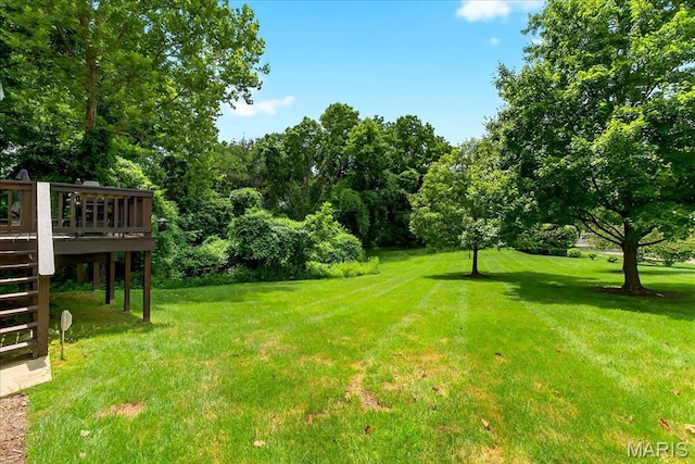 1909 King Arthur Ct, Saint Louis, MO 63146 - view of green lawn with a deck and stairs
