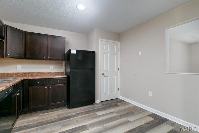 7 Village W Ct Unit 201, Washington, MO 63090