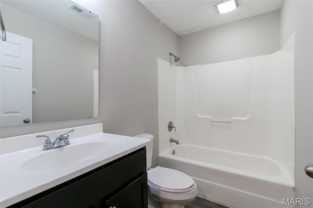 7 Village W Ct Unit 201, Washington, MO 63090