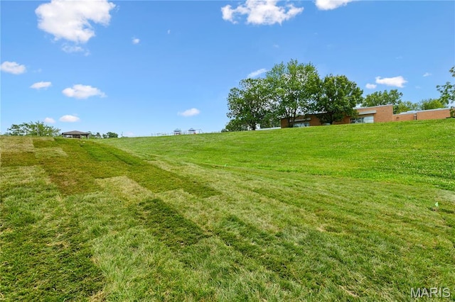 522 Dove Dr, Saint Charles, MO 63301 - view of grassy yard with a view of rural / pastoral area