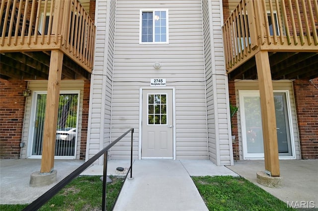 2745 Westphalia Ct Unit F, Oakville, MO 63129 - doorway to property featuring a balcony and a patio