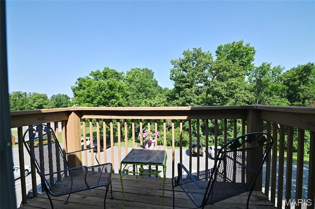 2745 Westphalia Ct Unit F, Oakville, MO 63129 - view of wooden deck