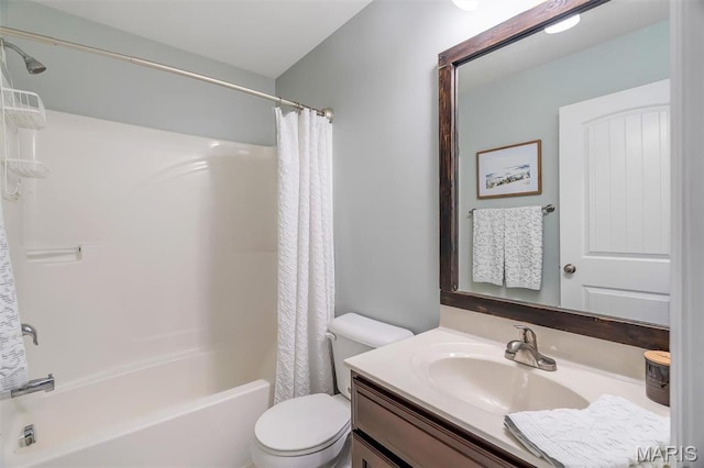 1209 Riesling Ln, Pevely, MO 63070 - full bathroom with vanity and shower / bath combination with curtain