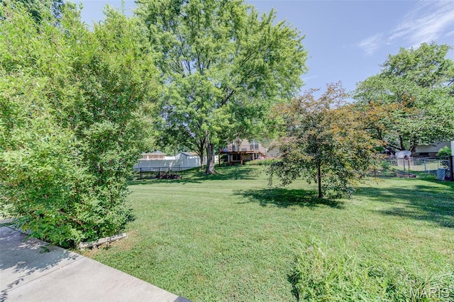 6 Barkwood Ct, Saint Peters, MO 63376 - view of yard