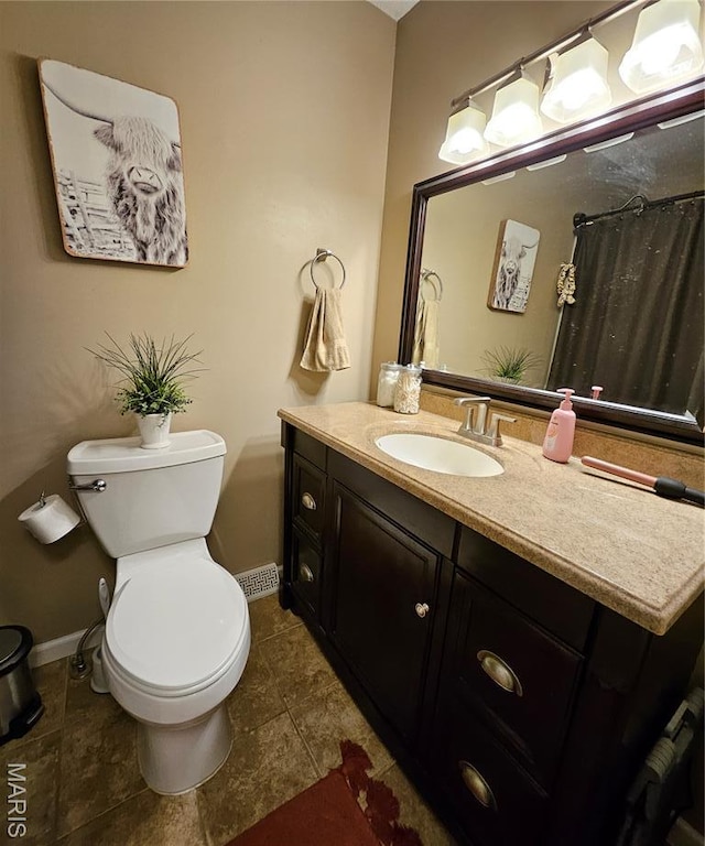 22 Settlers Trl, Hannibal, MO 63401 - full bath featuring vanity, tile patterned flooring, and a shower with shower curtain