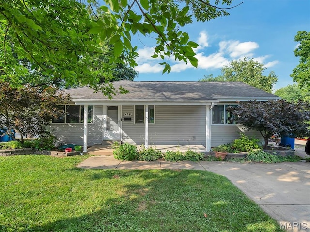 514 E Dallas Ct, Saint Louis, MO 63125 - photo 1