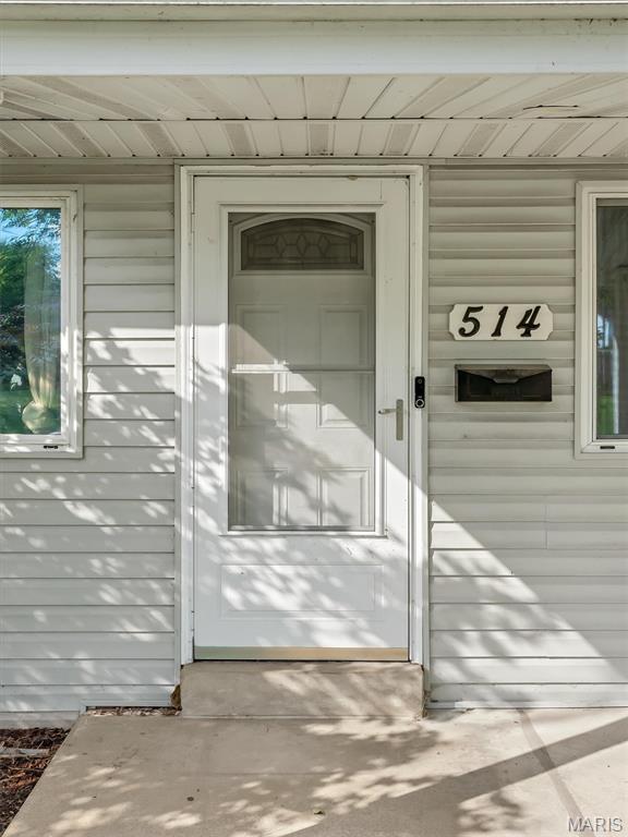 514 E Dallas Ct, Saint Louis, MO 63125 - photo 4