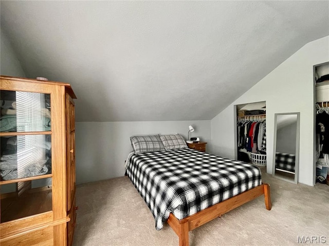100A Wall St, New Haven, MO 63068 - carpeted bedroom with vaulted ceiling