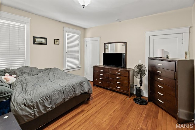 505 Sycamore St, Belleville, IL 62220 - bedroom featuring light wood finished floors