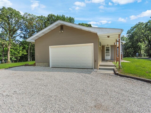 4488 Rock Creek Valley Rd, House Springs, MO 63051 - view of front of property featuring gravel driveway, an attached garage, and a front yard