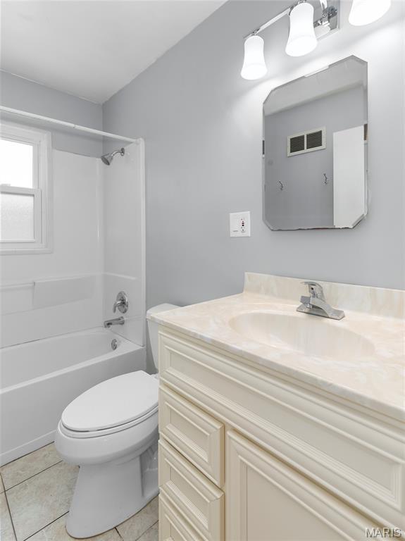 502 E 2nd St, Ofallon, IL 62269