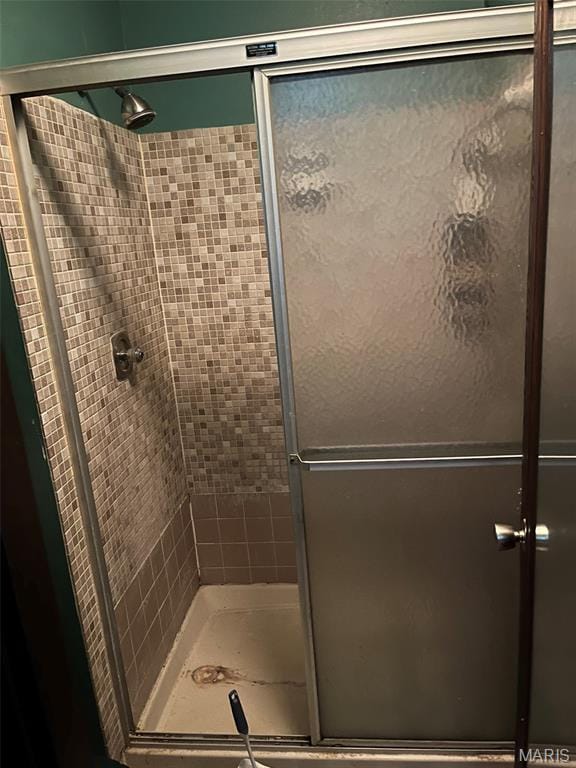 2345 Derhake Rd, Florissant, MO 63033 - bathroom with a stall shower