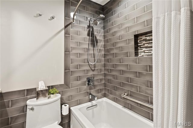 1225 Wissmann Dr, Ballwin, MO 63011 - full bath with shower / bath combo with shower curtain and toilet
