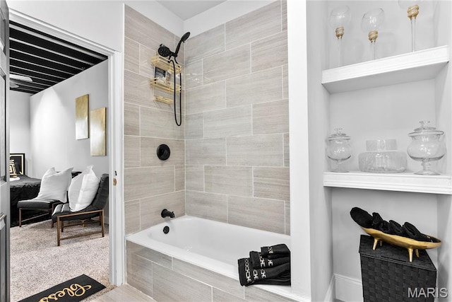 1821 Edwardsville Rd, Madison, IL 62060 - full bath with tiled shower / bath combo and baseboards