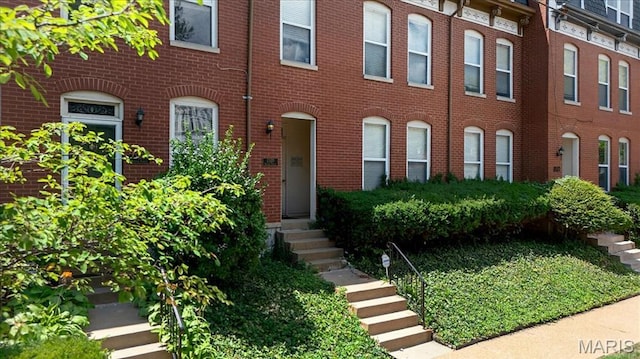 2320 Rutger Street E, Saint Louis, MO 63104 - photo 1