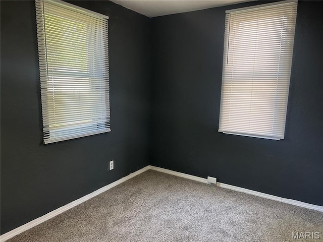 239 N Center St, Sullivan, MO 63080 - carpeted empty room with baseboards