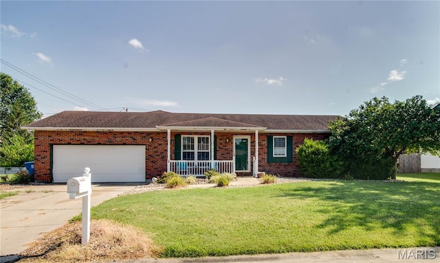 104 Chouteau Trace Pkwy, Granite City, IL 62040 - photo 1