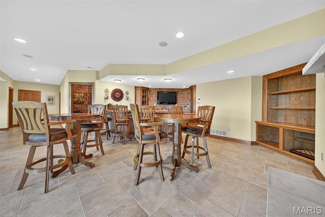 1058 Fox Run Rd, Elsberry, MO 63343