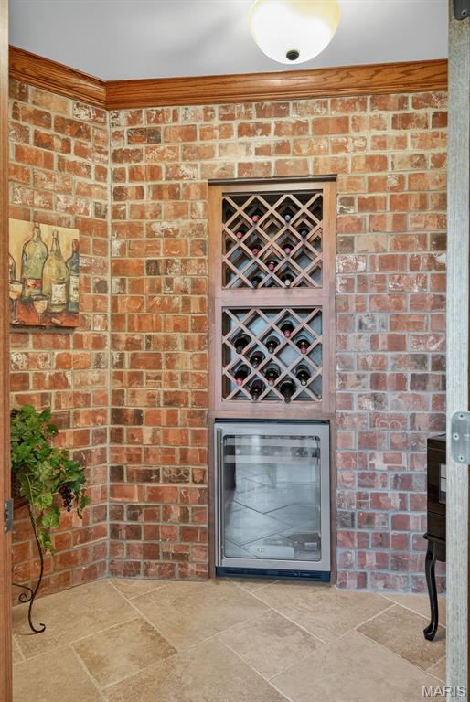 1058 Fox Run Rd, Elsberry, MO 63343