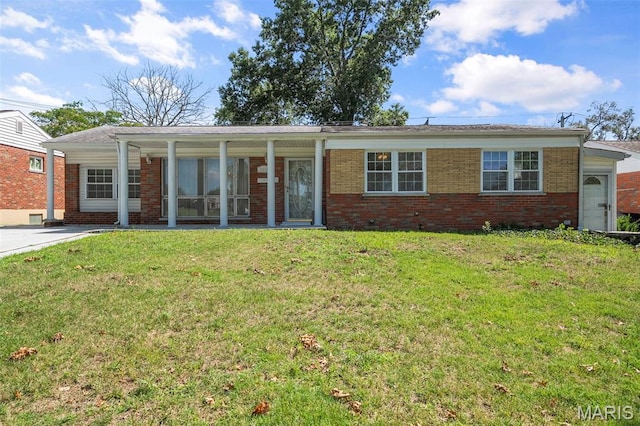 8618 Spoon Dr, Saint Louis, MO 63132 - photo 1