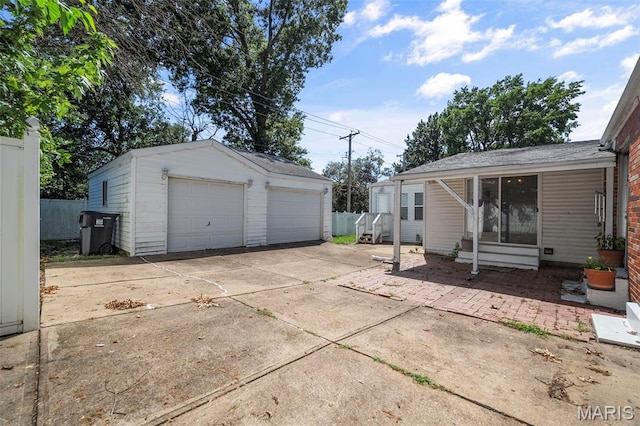 8618 Spoon Dr, Saint Louis, MO 63132 - photo 33