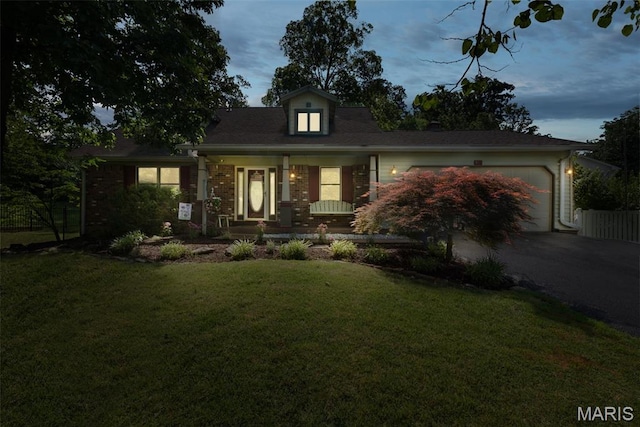 178 Spring Leigh Ct, Ballwin, MO 63011 - view of front facade featuring driveway, a garage, and covered porch