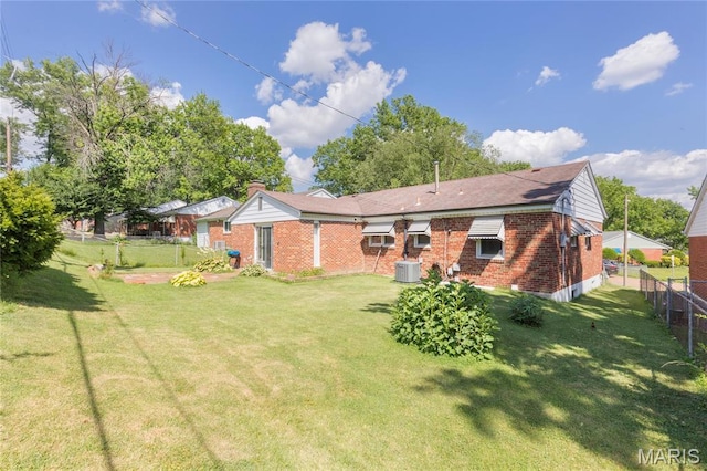 7373 Marwinette Ave, Saint Louis, MO 63116 - back of property featuring brick siding